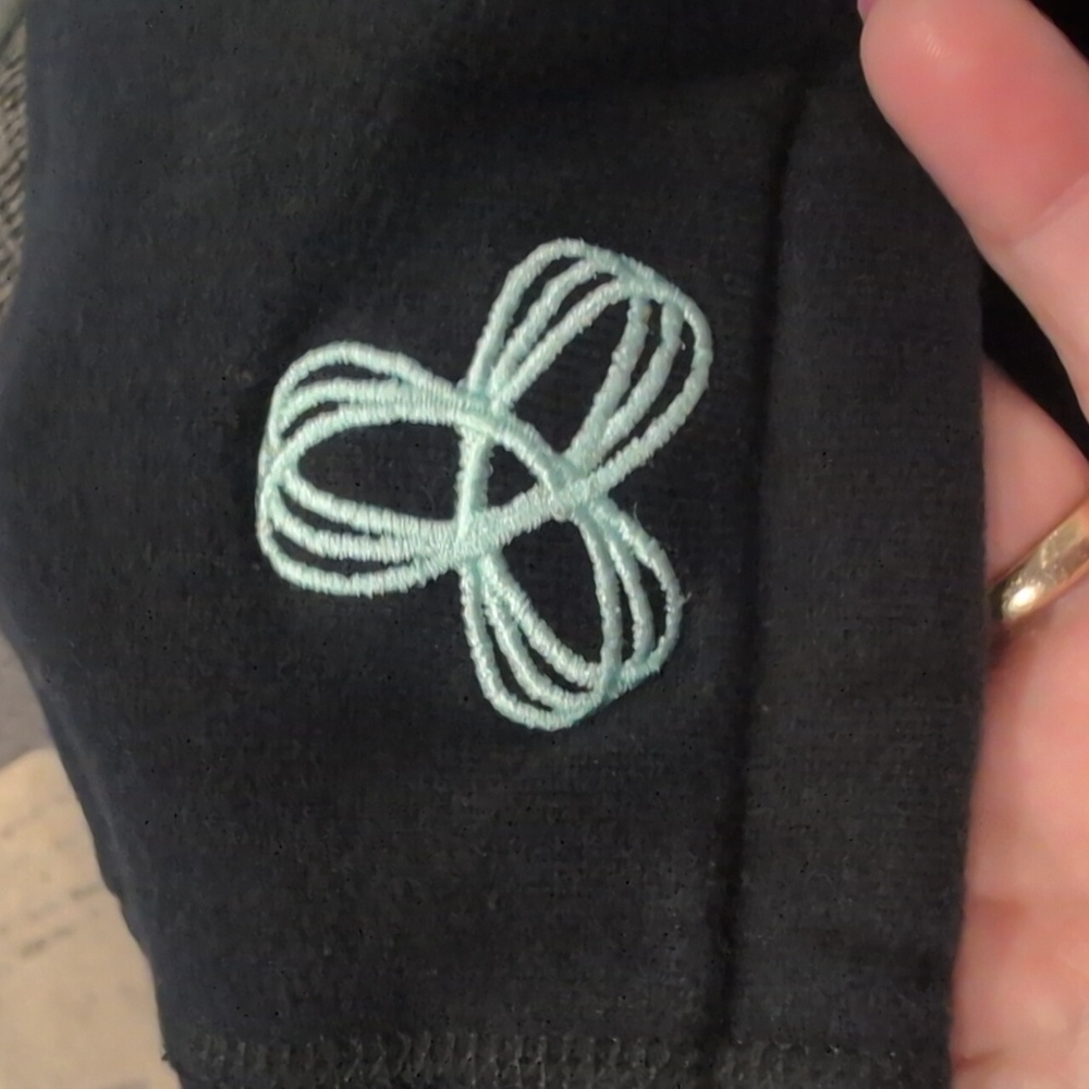 Aritzia TNA Black And Light Blue Pullover Hoodie - Picture 5 of 10